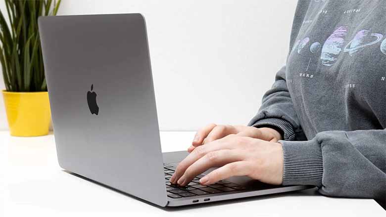 Laptop là gì? Ưu nhược điểm của laptop mà bạn nên biết trước khi mua 