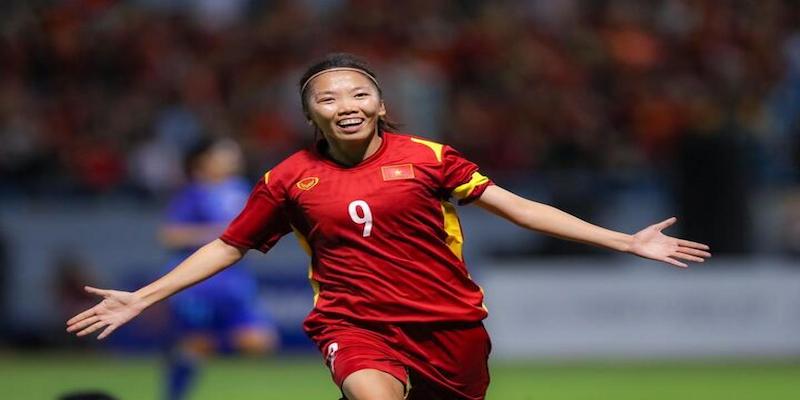 Huỳnh Như - Câu Chuyện Vươn Lên Của Cầu Thủ Việt Nam